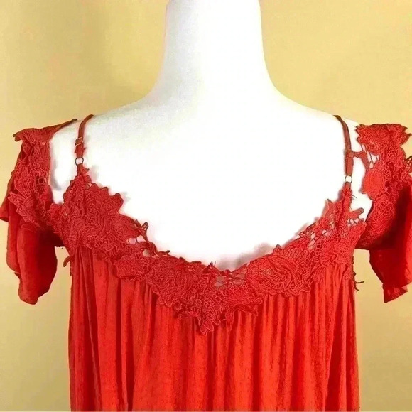 Miss Me Cold Shoulder Lace Trim Cropped Fit & Flare Blouse Top Size S - Picture 4 of 12